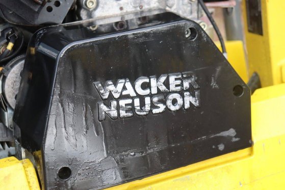 Vibratory Plate Wacker Neuson DPU3050 Diesel 4.2kW 2016 Neuson DPU3050 2016 2 image 9