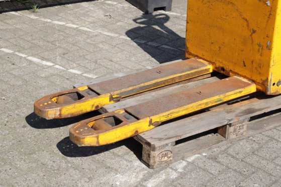 Heavy machinery product image - Image 9 of 15