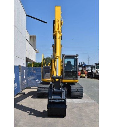 Kobelco E135SR Diesel Crawler Excavator E135SR 2 Crawler Excavators image 9
