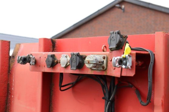 Broshuis E-2190/27 2002 Low Loader Semi-Loader Broshuis E-2190/27 2002 2 Lowloader semi-trailers image 9