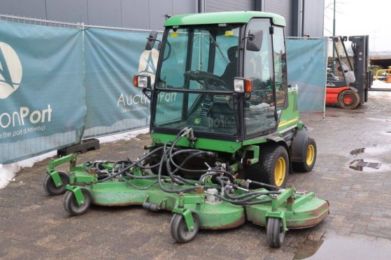 John Deere 1505 Diesel Ride-on Mower 2008 John Deere 1505 2008 2 image 9