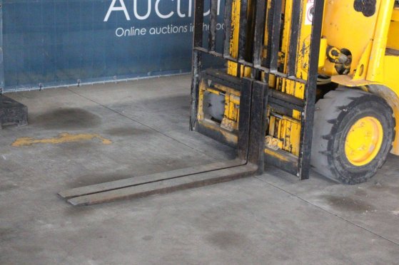 Hyster J2.5XN Electric Forklift 2360kg 4.95m 2012 J2.5XN 2012 2 Forklift image 9