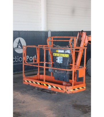 Articulated boom lift JLG 450AJ Diesel 15.7m 2015 450AJ 2015 2 image 9