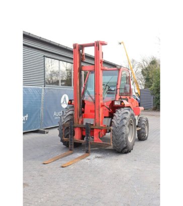 Ruw-terreinheftruck Manitou M26-4 Diesel 2600kg 2012 M26-4 2012 2 Rough Terrain Forklift image 9