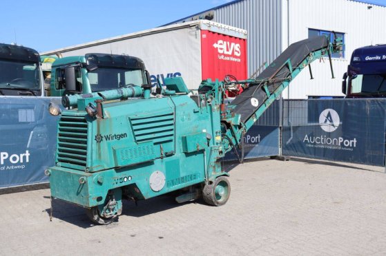 Wirtgen W 500 Diesel Asphalt Milling Machine 79kW 2000 with attachments W 500 2000 2 image 9