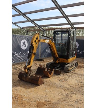 Mini excavator Caterpillar 301.7D Diesel 14kW 2017 301.7D 2017 2 image 9