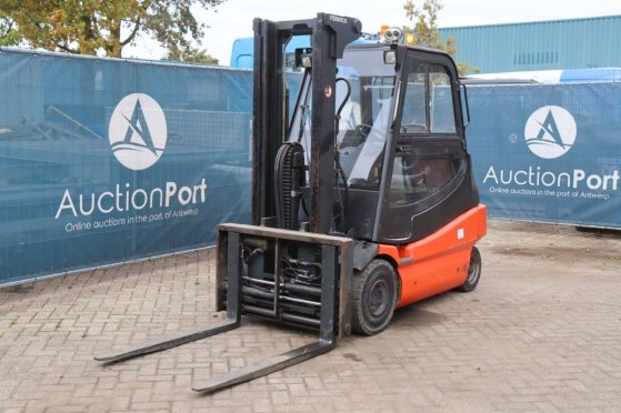 Forklift Fenwick-Linde E30/02 Electric 3000kg 3.21m 2008 Fenwick-Linde E30/02 2008 2 Forklift image 9