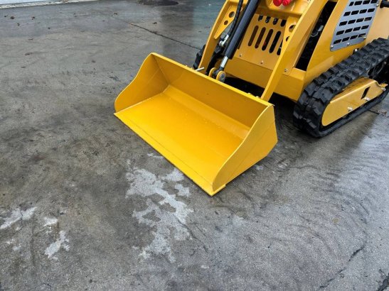 Mini Skid Steer Loader IR IRL30 Petrol 2025 New with Excavator Arm GIYI ZWB New IR IRL30 2025 1 image 9