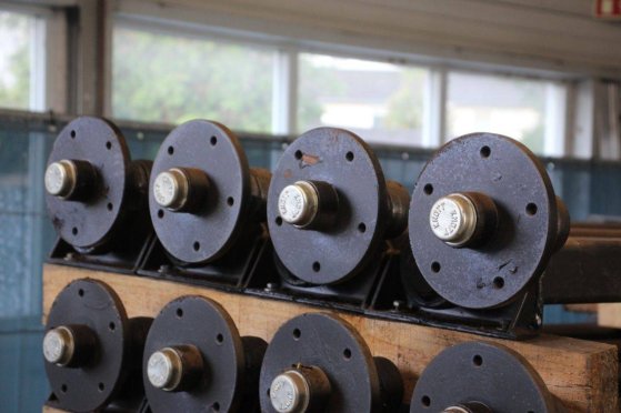 Batch of Knott 32x wheel axles with batch of hexagon bolts New Knott GmbH 1 Flatbed open trailers image 9