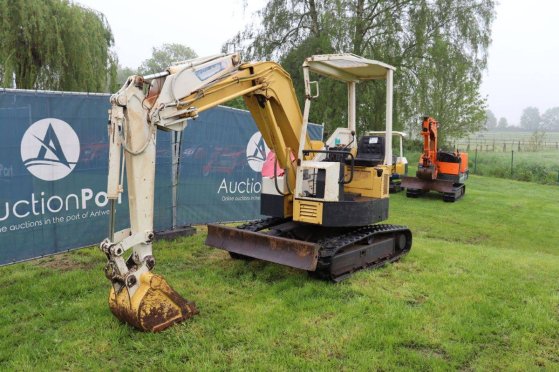 Yanmar B3 Diesel crawler excavator B3 2 image 9