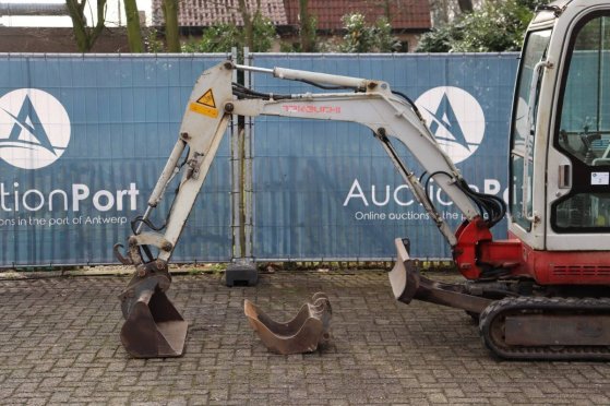 Mini excavator Takeuchi TB016 Diesel 9kW 2001 TB016 2001 2 image 9