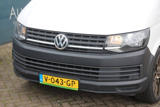 Volkswagen Transporter TDI Diesel 102hp Van 2017 Volkswagen TRANSPORTER TDI 2017 2 Closed vans image 9