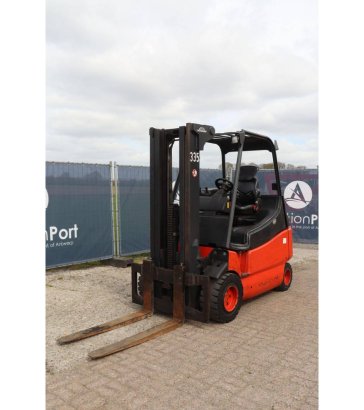 Linde E30-03-600 Electric Forklift 3000kg 5.0m 2005 E30-03-600 2005 2 Forklift image 9