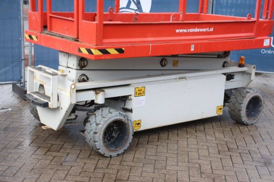 Scissor lift Holland Lift MONOSTAR Y-64EL14 Electric 8.4m 2015 Holland lift MONOSTAR Y-64EL14 2015 2 Scissor Lifts image 9
