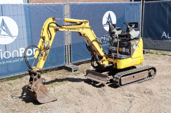 Mini excavator New Holland Kobelco E9SR Diesel 2008 Kobelco E9SR 2008 2 image 9