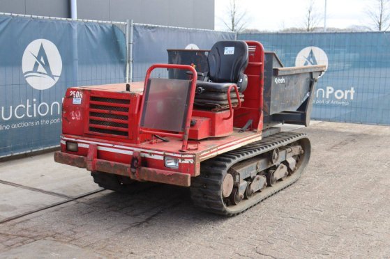 Kubota KC250 Diesel Dumper KC250 2 Tracked Dumpers image 9