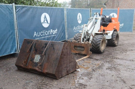 Articulated loader Giant V361 Diesel 26kW 2003 Giant V361 2003 2 image 9