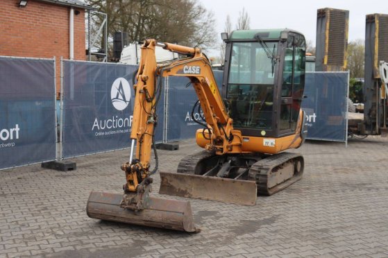 Rupsgraafmachine Case 28 CAB Diesel 2003 28 CAB 2003 2 Crawler Excavators image 9