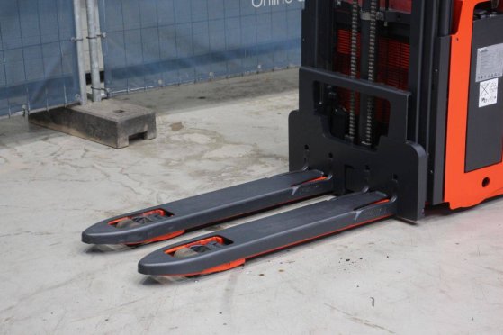 Linde D14 AP Electric Stacker 1400kg 2021 D14 AP 2021 2 image 9