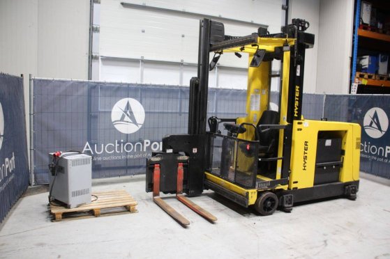 Hyster C1.5S Electric Reach Truck 1500kg 2017 C1.5S 2017 2 image 9