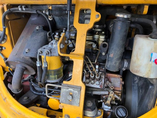Crawler excavator JCB 8032 Diesel 19.8kW 2003 8032 2003 2 Crawler Excavators image 9