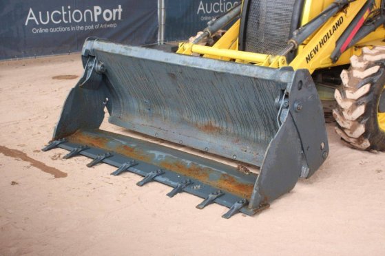 New Holland B80B-SS Diesel 96hp 2017 backhoe loader B80B-SS 2017 2 image 9