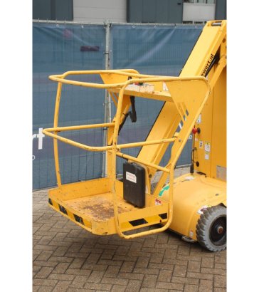 Haulotte Star 10 Electric Mast Lift 200kg 10m 2014 Haulotte Star 10 2014 2 image 9