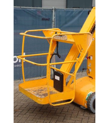 Haulotte Star 10 Electric Mast Lift 200kg 10m 2011 Haulotte Star 10 2011 2 image 9