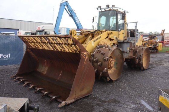 Komatsu WF450-3D Diesel Wheel Loader 194kW 2003 WF450-3D 2003 2 Wheel Loaders image 24