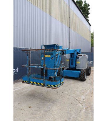 Articulated boom lift Genie Z-34/22 Diesel 12.54m 2016 Z-34/22 2016 2 image 9