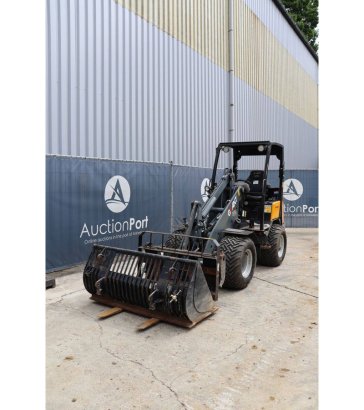 Articulated loader Giant V452T Diesel 33kW 2011 Giant V452T 2011 2 image 9