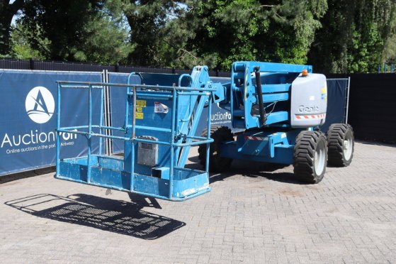 Genie Z-45/25 Articulated Boom Lift Diesel 227kg 16m 2007 Z-45/25 2007 2 image 9