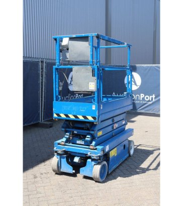 Skyjack SJIII-3219 Electric Scissor Lift 227kg 7.8m 2015 Skyjack SJIII-3219 2015 2 Scissor Lifts image 9