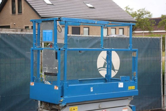 Skyjack SJ III Scissor Lift 3219 Electric 227kg 7.8m 2015 Skyjack SJ III 3219 2015 2 Scissor Lifts image 9