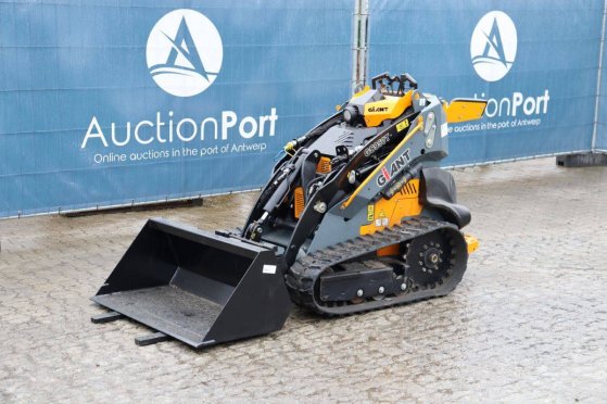 Skid steer loader Giant GS950T Diesel 2025 Giant GS950T Compact Track Loader 2025 2 image 9