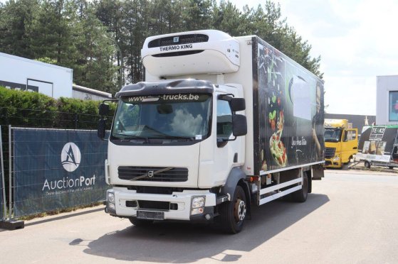 Box truck Volvo FL240 refrigerated Diesel 2012 FL240 frigo 2012 2 image 9