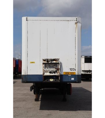 Closed Semi-Trailer Krone SD 36000kg 2011 9357 2011 2 Box semi-trailers image 9