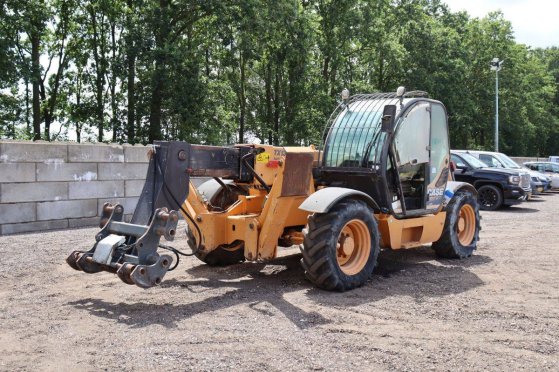 Case TX130-45 Diesel Telehandler TX130-45 2 image 9