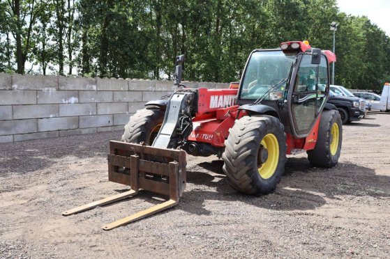 Manitou MLT 735-120/ ST3B Telehandler Diesel 3500kg 6.9m 2015 MLT 735-120/ ST3B 2015 2 image 9