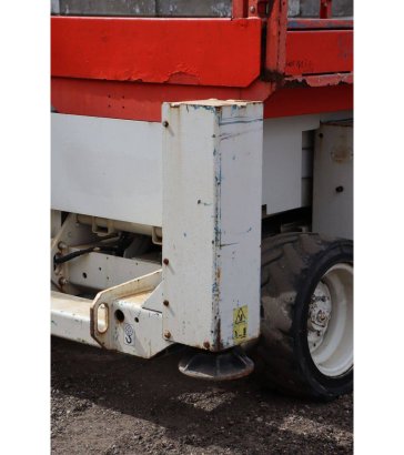 Scissor lift Genie GS-2668 Diesel 567kg 9.9m 2011 GS-2668 2011 2 Scissor Lifts image 9