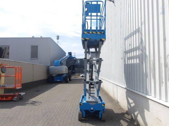Scissor Lift Genie GS-1532 Electric 6.60m 2014 GS-1532 2014 2 Scissor Lifts image 9