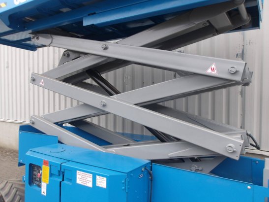 Scissor Lift Genie GS-2669DC Electric 10m 2013 GS-2669DC 2013 2 Scissor Lifts image 9