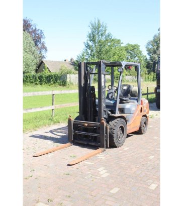 Forklift Toyota 02-8FGJF35 LPG 3500kg 3.0m 2016 02-8FGJF35 2016 2 Forklift image 9