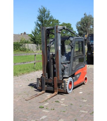 Linde E25L-01 Electric Forklift 2500kg 2017 E25L-01 2017 2 Forklift image 9