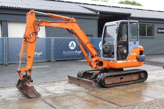 Crawler excavator Hitachi EX40-2 Diesel 26.5kW 2000 EX40-02 2000 2 Crawler Excavators image 9
