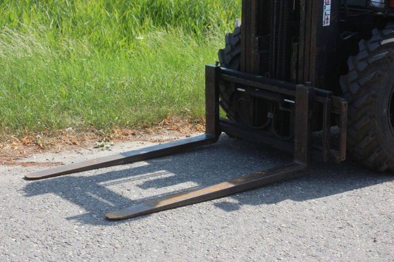 Rough-terrain forklift Manitou MH 25-4 Diesel 2500kg 3.7m 2006 MH25-4 2006 2 Rough Terrain Forklift image 9