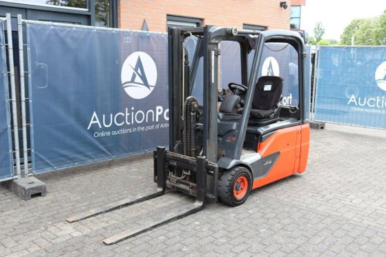 Linde E16L-02 Electric Forklift 1600kg 2020 E16L-02 2020 2 Forklift image 9