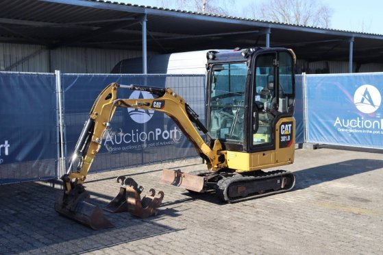 Mini excavator Caterpillar 301.8 Diesel 16kW 2019 301.8 2019 2 Crawler Excavators image 9