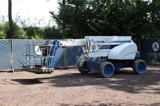 Articulating boom lift Niftylift HR21D 4x4 Diesel 20.8m 2010 Niftylift HR21D 4x4 2010 2 image 9