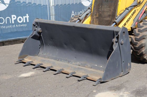 New Holland B80B-SS Diesel Backhoe Loader 2018 B80B-SS 2018 2 image 9